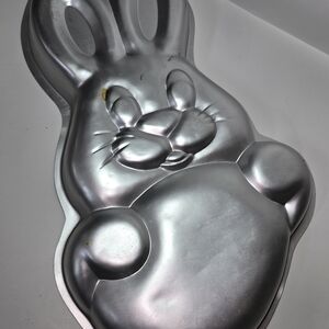 Wilton Silver Bunny Cake Pan